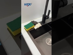 ชุดอุปกรณ์เสริมอาบน้ําที่ติดกันเอง